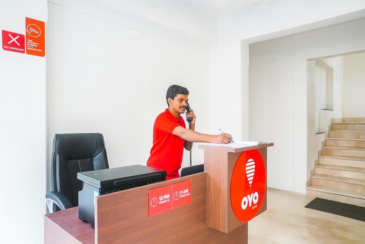 Oyo 15541 Pearl Inn Pune Exterior foto